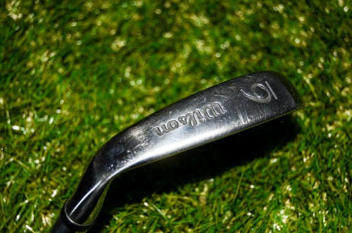 Wilson  Fat Shaft  6 Iron 	Right Handed 	37.5" Steel  Regular  New Grip