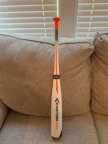 Kid Pitch (9YO-13YO) 2015 Composite Mako (-10) 18 oz 28" Bat