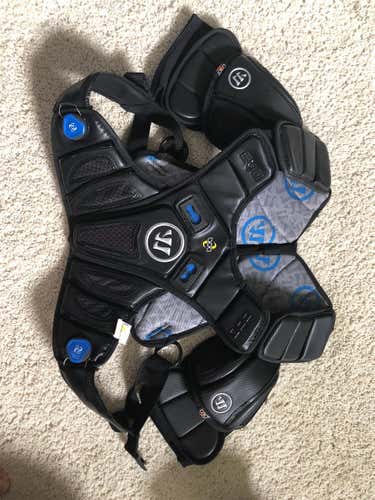 New Medium Warrior Evo Hitlyte Shoulder Pads