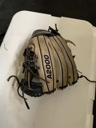 Gray Used Infield A2000 11.5" Baseball Glove