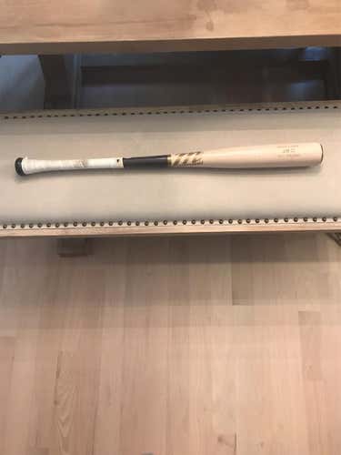 High School/College Marucci AM22 33" Bat