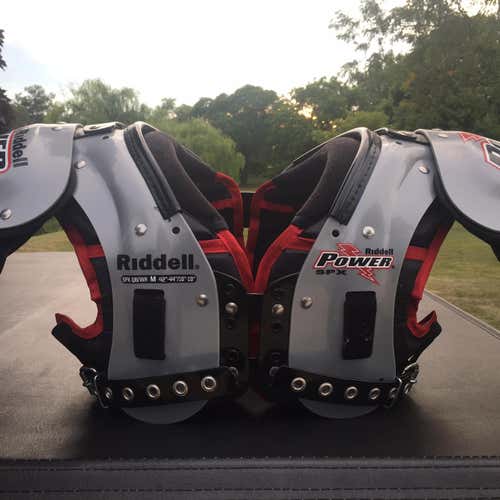 New Medium Riddell Shoulder Pads