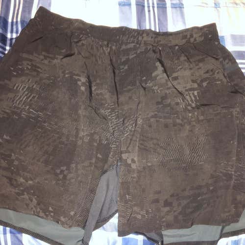 Black Men's Large Lululemon Shorts