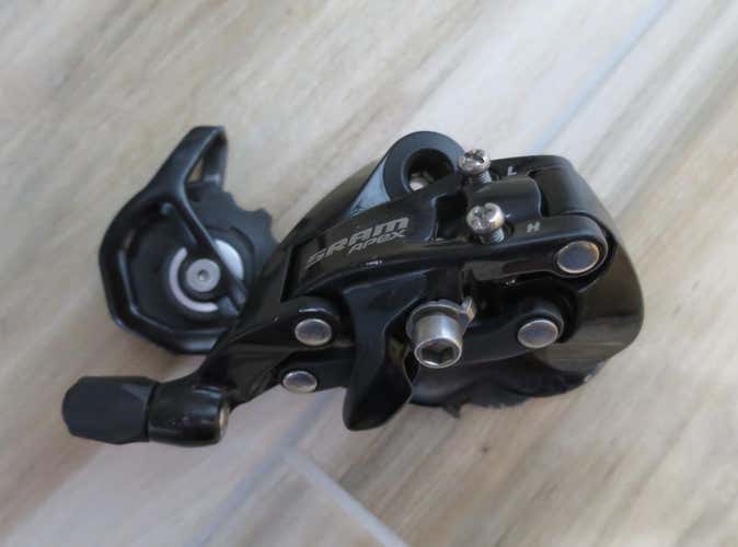 SRAM Apex 10-Speed Rear Derailleur  Road Bike