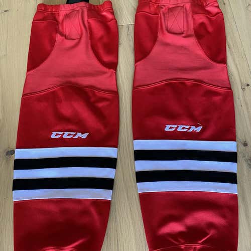 Red Senior Medium CCM  Socks