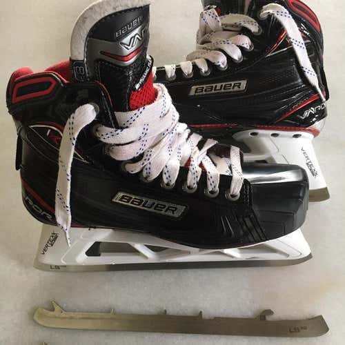 Senior Bauer Vapor 1X Regular Width  Size 8 Hockey Goalie Skates