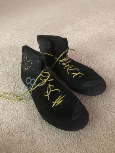 Used Rudis Wresting Shoes