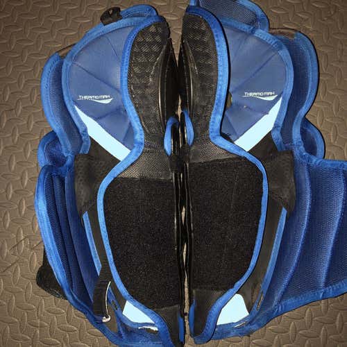 Senior Bauer Nexus 2N Pro Stock Shin Pads