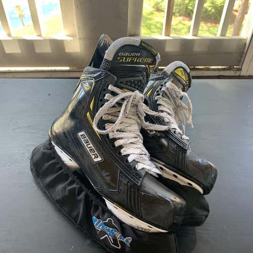 Senior Bauer 2s pro Regular Width  Size 8.5 Hockey Skates