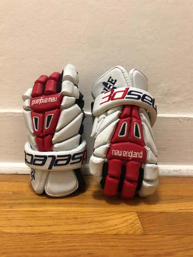 Custom 3D New England Recon 13" Gloves