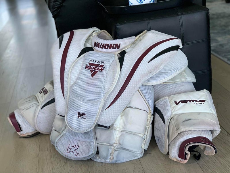 Senior Used Large Vaughn Ventus LT90 Goalie Chest Protector Pro Stock