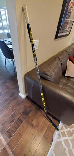 Used Intermediate CCM Left Hand Tacks 4052 Hockey Stick P46