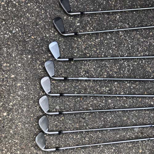 Men's Right Handed Tour Burner Regular Flex Steel Shaft Iron Set
