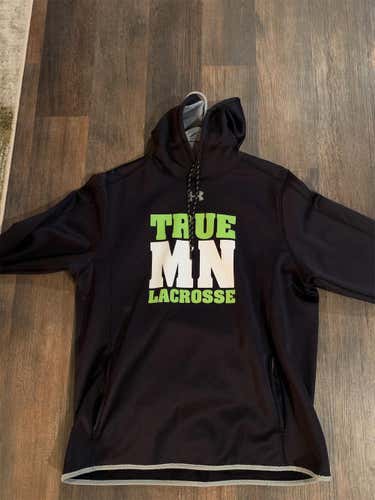 True MN XL Under Armour Hoodie