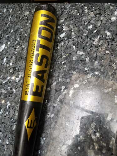 EASTON B9P BP3330 BLACK MAGIC BAT