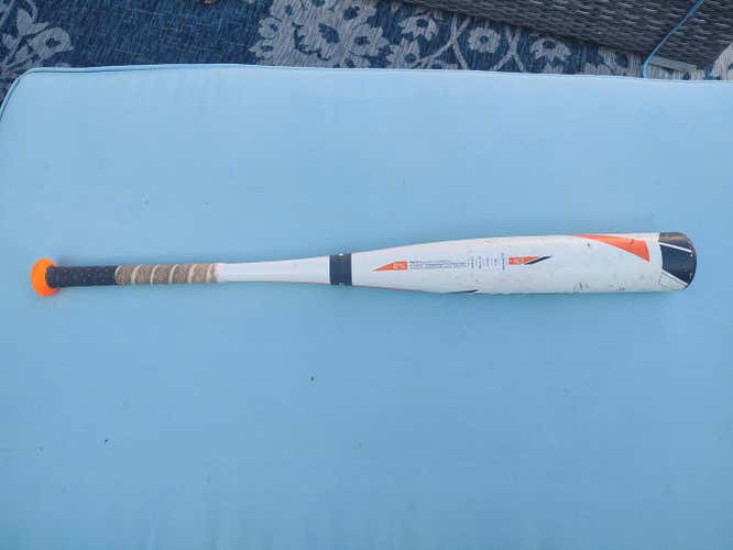 Used Kid Pitch (9YO-13YO) USSSA Certified 2016 Easton Composite Mako Bat (-10) 20 oz 30"