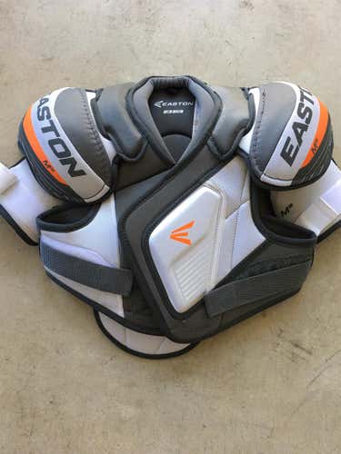 Junior Large Easton M3 Shoulder Pads