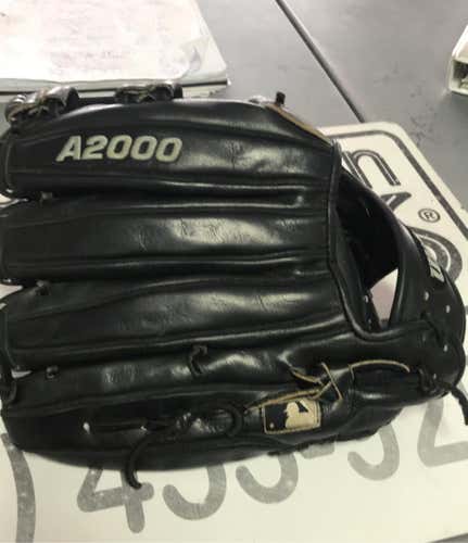 Wilson A2000 EL3 11.75" Baseball Glove