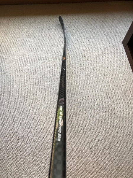 Used Senior Warrior Right Handed Alpha DX Hockey Stick W28 Toe Pattern