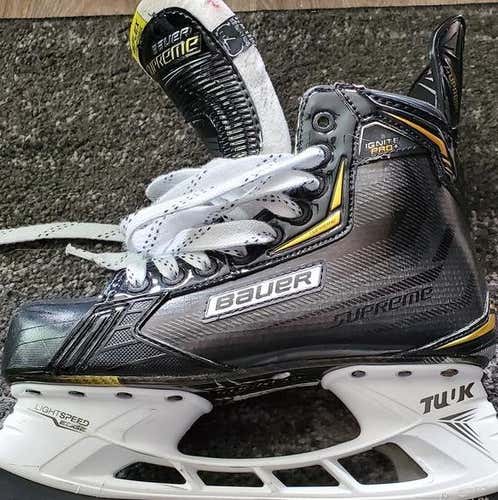 Size 7D Bauer Supreme Ignite Pro + Hockey Skates with Carbon Pro Superfeet Insoles