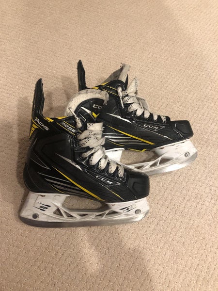 Youth CCM Tacks Size 3.5 Hockey Skates
