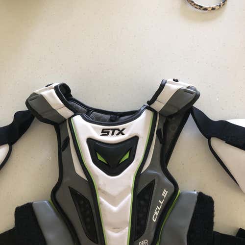 Used Medium STX Cell III Shoulder Pads