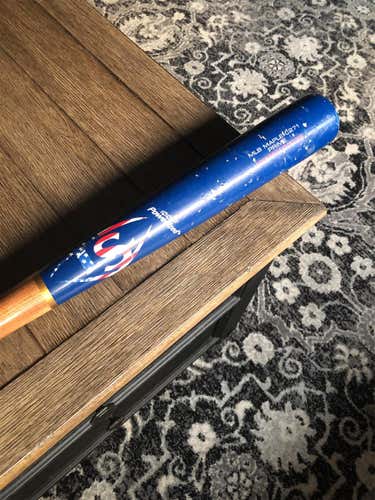 USED USA THEME LOUISVILLE SLUGGER WOOD BAT WITH LIZARD SKIN