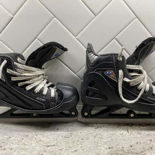Junior CCM U+08 Regular Width  Size 3 Goalie Skates
