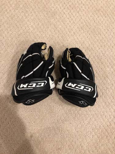 Black Youth CCM Vector 8"  Gloves