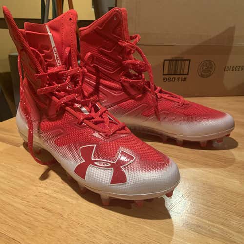 Under Armor Highlight Red/White Size 10.5