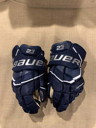 (BARELY USED) Navy Blue Senior Bauer Supreme 2S Pro 14"  Gloves