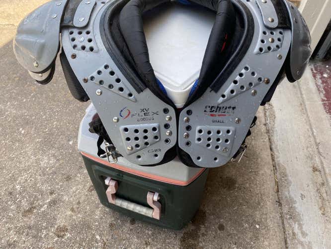 Used Small Schutt XV FLEX Shoulder Pads