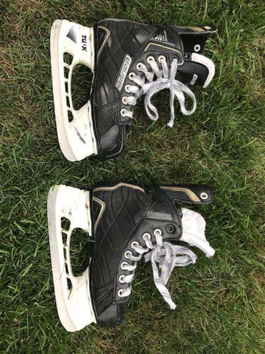 Youth Bauer Nexus 400 Regular Width  Size 1 Hockey Skates
