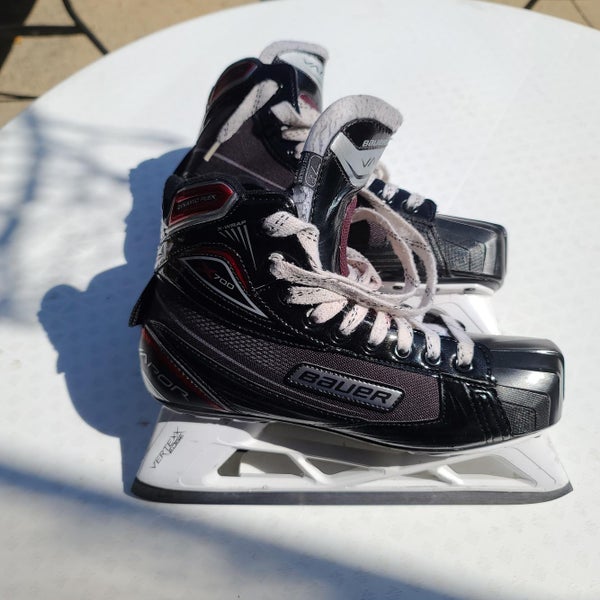 Senior Used Bauer Vapor x700 Goalie Skates Regular Width Size 7.5