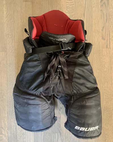 Used Senior Small Bauer vapor 800 Hockey Pants