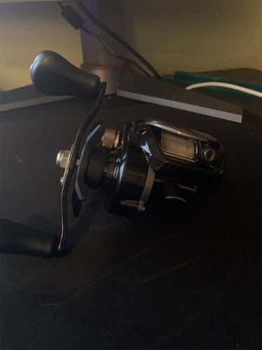 New Daiwa CR80 Baitcaster