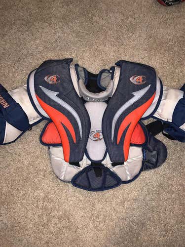 Junior Medium Vaughn V4 7360  Goalie Chest Protector
