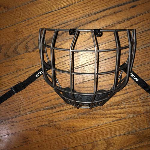 Senior Medium CCM FM680 Full Cage