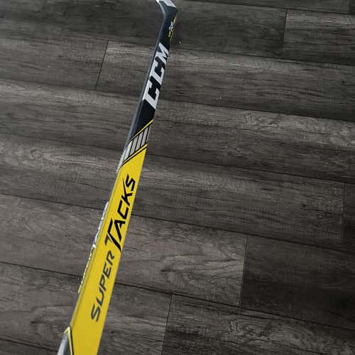 Senior RH Super Tacks AS1 MEIRELES-Pro Stock Hockey Stick