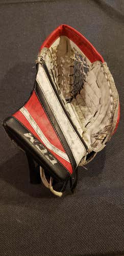 White, Red and Black Used Intermediate CCM Regular Extreme Flex II 860