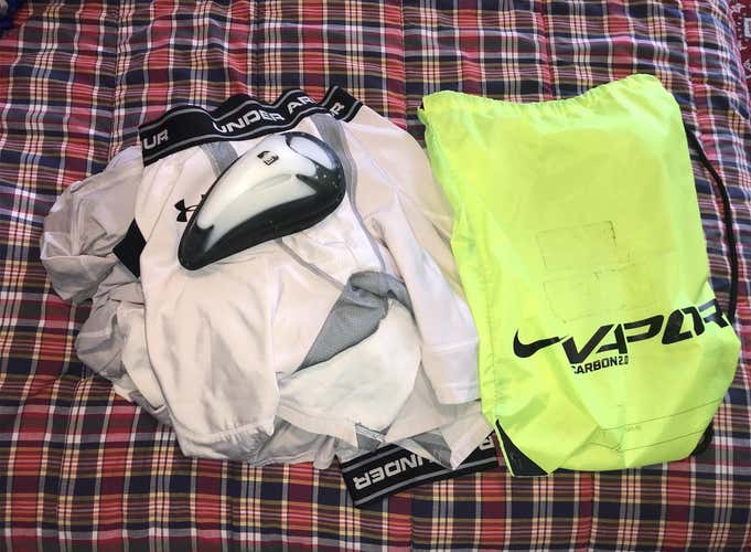 UA Compression Shorts (w/new cups)