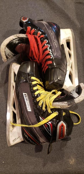 Senior Used Bauer Vapor X700 Hockey Goalie Skates Regular Width Size 8.5