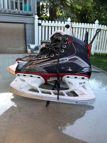 Used Junior Bauer Vapor X500 Hockey Skates Size 5.5