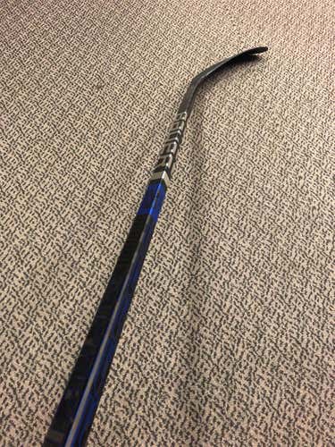 SeniorBauer  Left Hand Supreme Custom 2S Pro Toe Pattern Pro Stock Hockey Stick