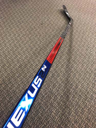 SeniorBauer  Left Hand Nexus 2N Pro Custom P88m Pattern Pro Stock Hockey Stick