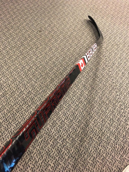 Senior Right Handed Supreme 2S Pro P28 Pattern Pro Stock Hockey Stick