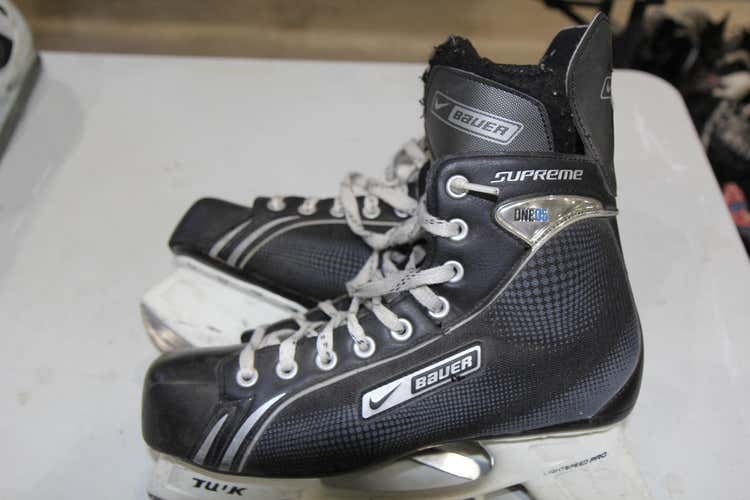 Used Senior Bauer Supreme One.5 Hockey Skates Size 10