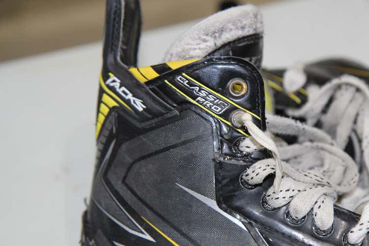 Used Senior CCM Tacks Classic Pro Hockey Skates Size 8