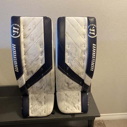 Intermediate 31" Warrior Ritual G4 Goalie Leg Pads
