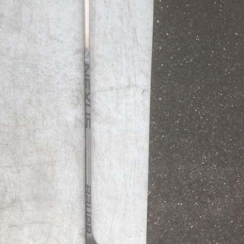 Senior Left Hand Nexus 8000 Heel Pattern  Hockey Stick